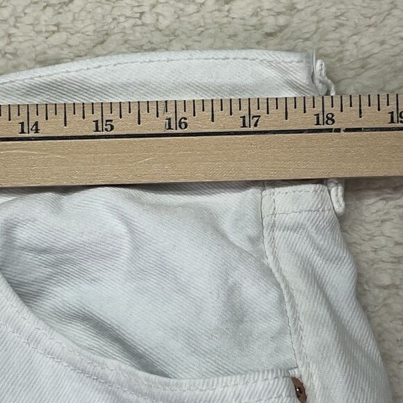 Levi's‎ 501 Jeans Men's Size 35 x 30 White Denim Button Fly Straight Leg - Picture 3 of 9